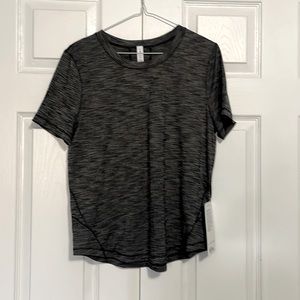 Lululemon, Long Distance SS, salt and pepper. Size 8